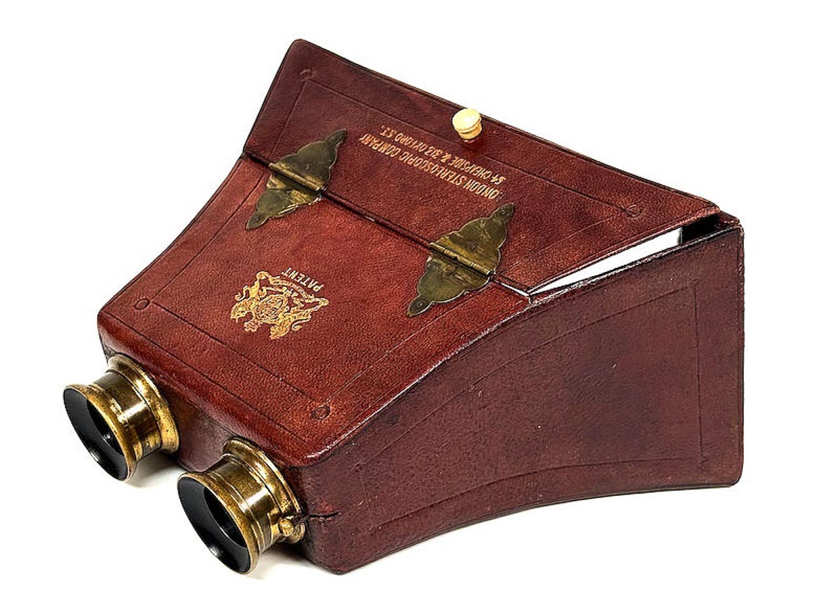 Brewster-type stereoscope with Cooke patent feature, London Stereoscopic Company, England Brewster-type stereoscope with Cooke patent feature, London Stereoscopic Company, England