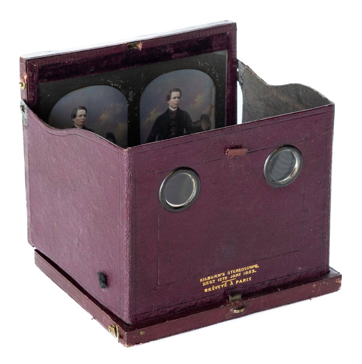 Kilburn viewing case with stereo daguerreotype