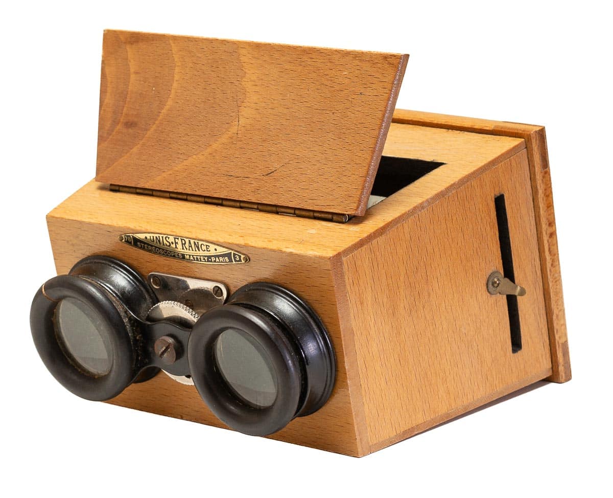 Mattey branded stereoscope